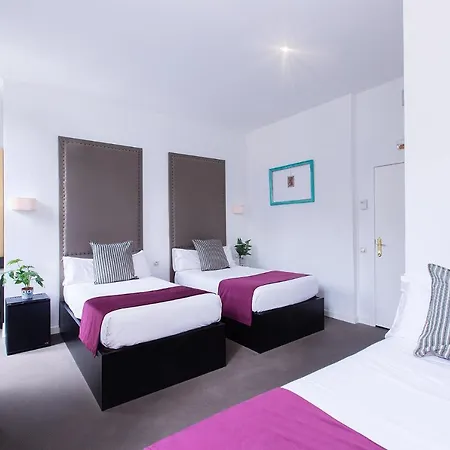 Amra Caspe Guest house Barcelona